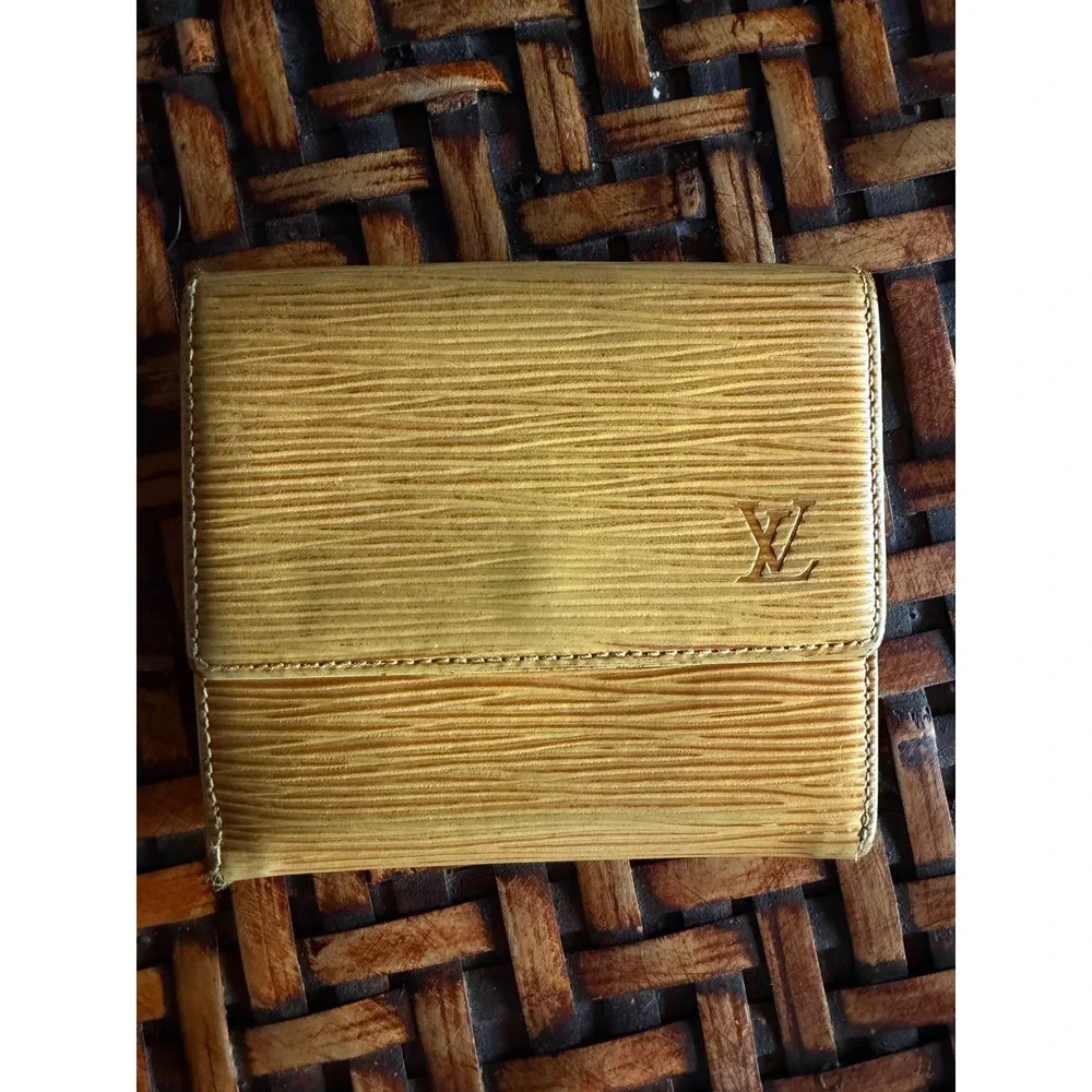 Louis Vuitton Vintage Yellow  Epi Leather Trifold Wallet Purple Interior Luxury